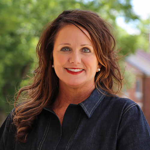 headshot of Laura Gosa