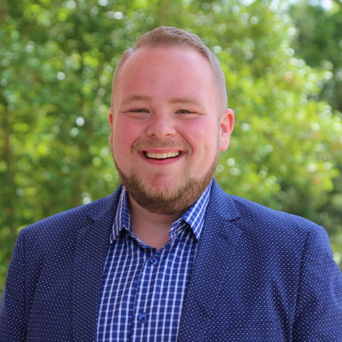 headshot of Zachary Ward