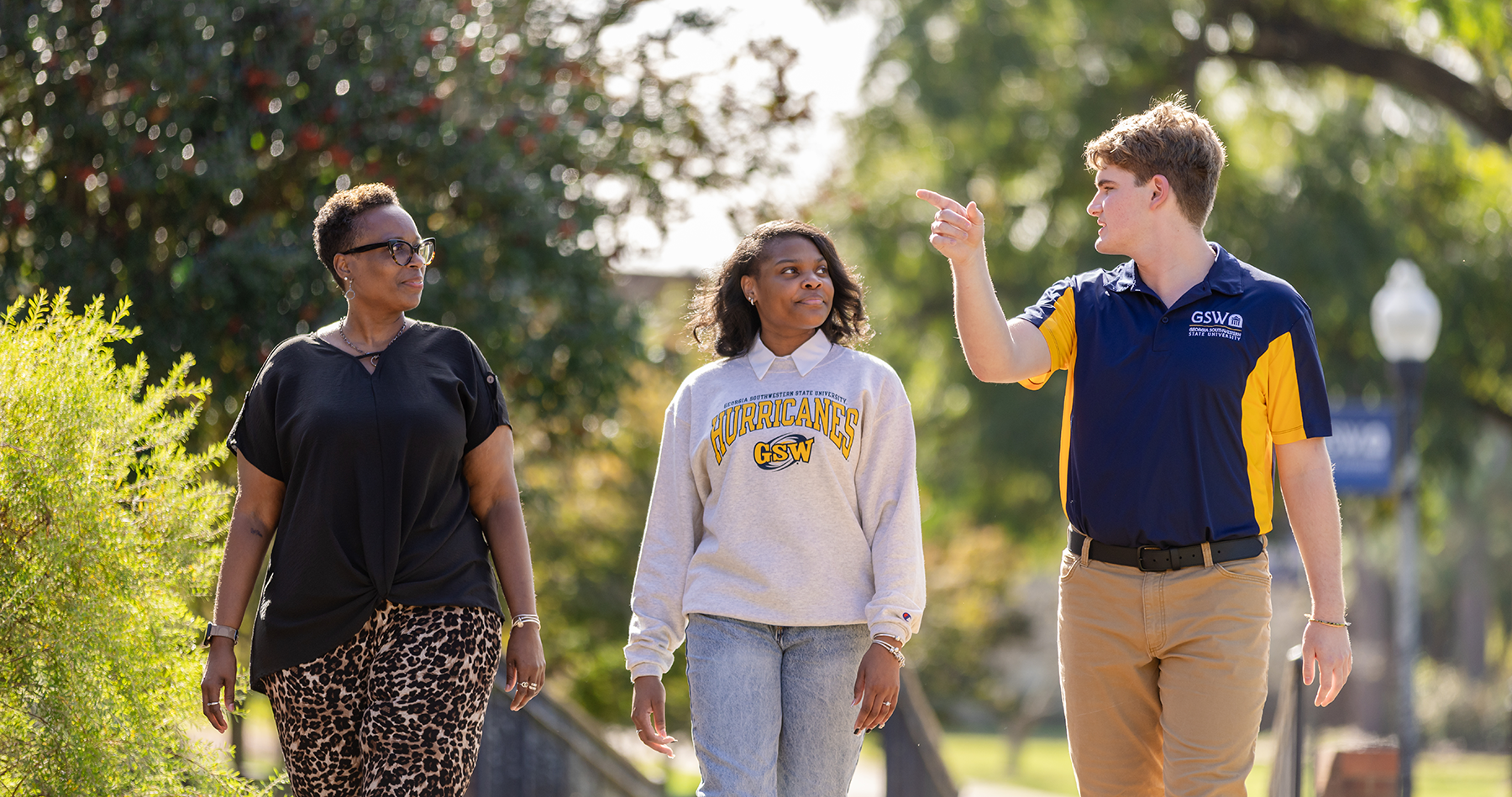 Admissions Counselor leading a campus tour