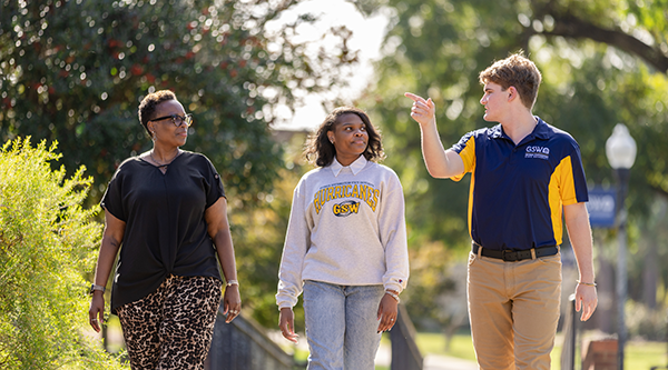 Student leading a campus tour 
