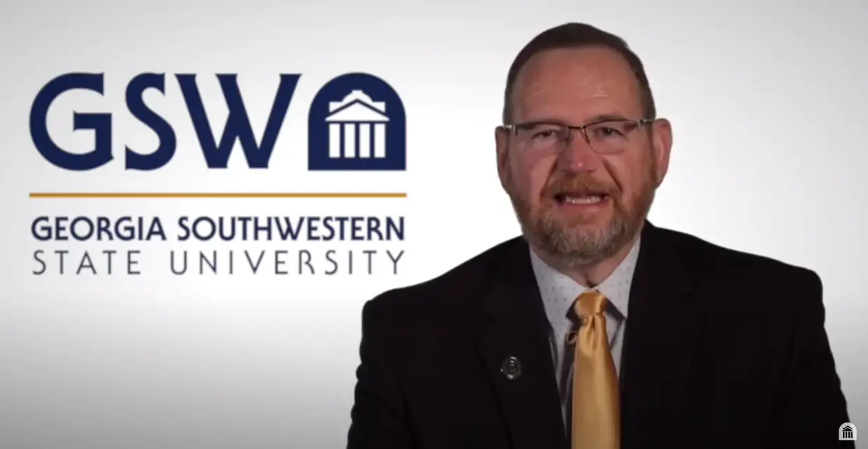 Associate Dean speaks on the graduate programs offered at GSW