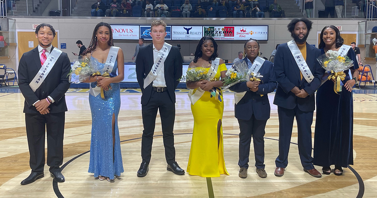 class representatives announced during halftime