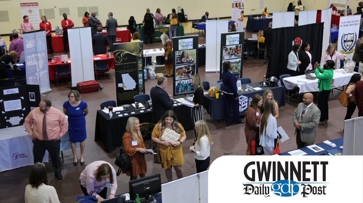 Student attend Teacher Career Fair