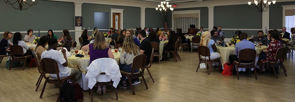 seniors attend networking lunch