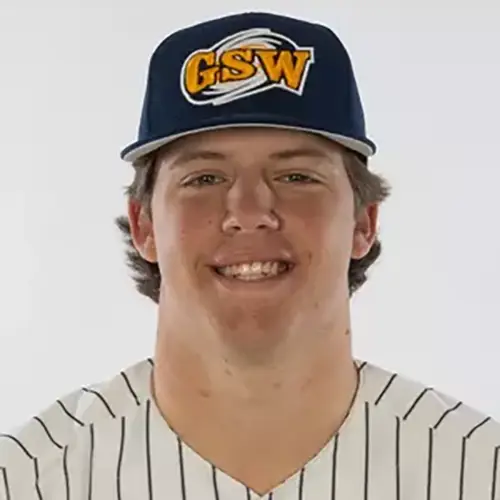 headshot of Johnny Nutt