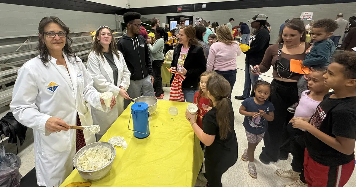 people watch ice cream being made with liquid nitrogen