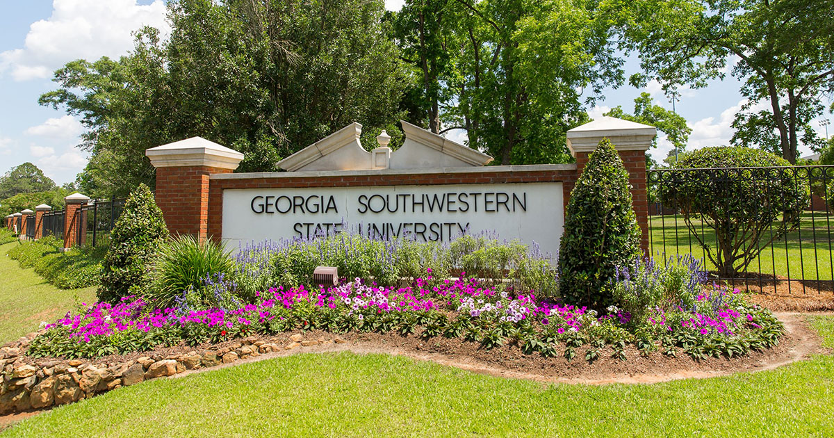 GSW sign and flowers