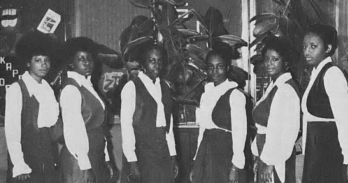 Dr. Oneida Ingram and sorority sisters