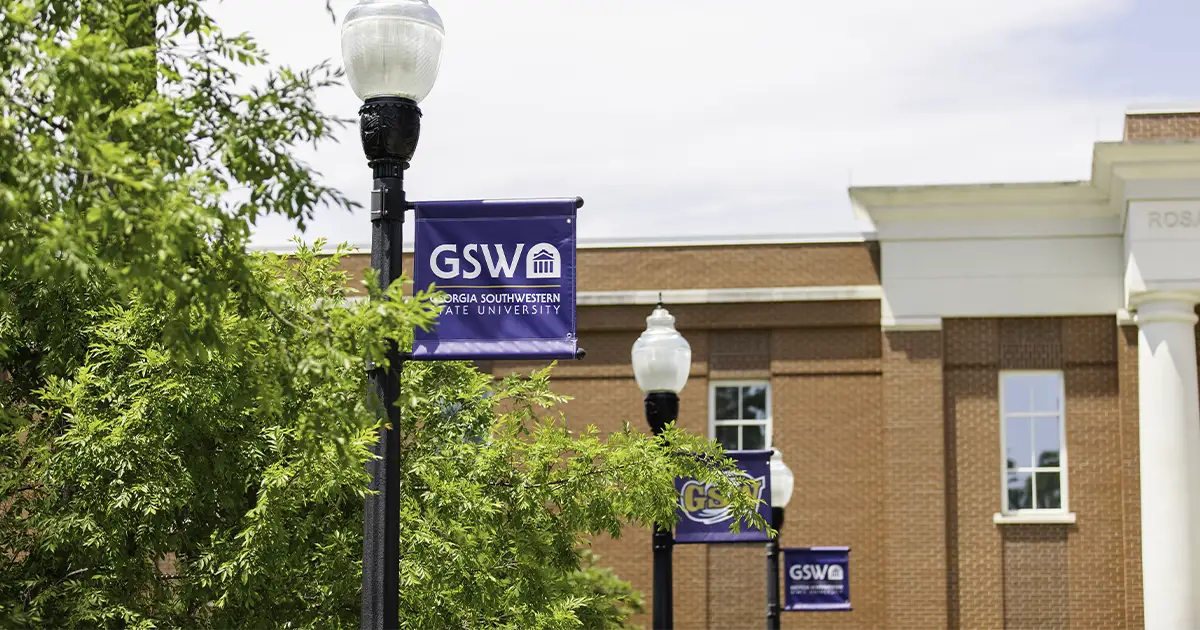 Image of GSW campus flags