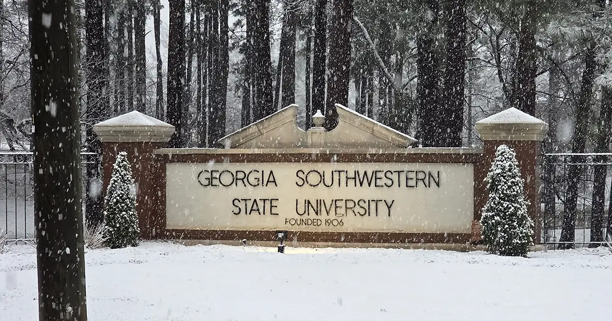 GSW outdoor sign in the snow