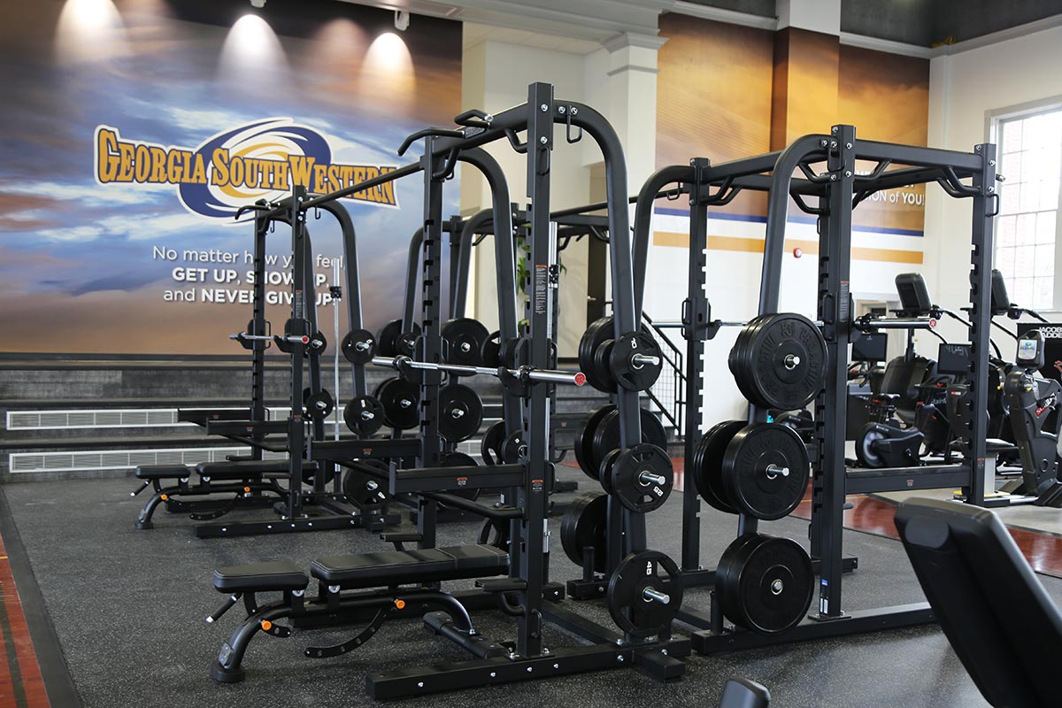 Multiple weight racks are available with adjustable benches and a space for pull-ups.