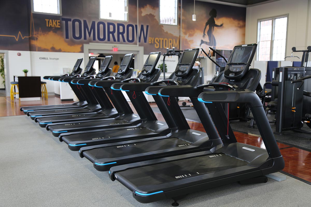 Multiple treadmills feature a variety of training and cardio modes.
