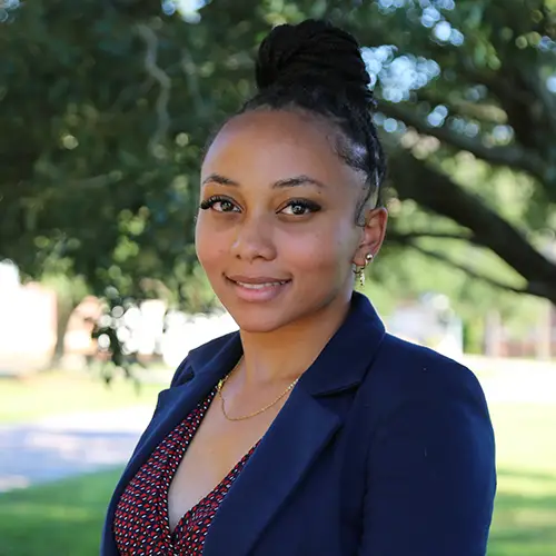 Brittany Braswell headshot